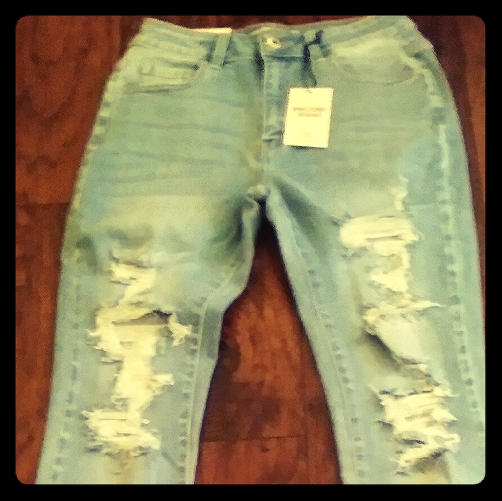Ladies distressed (((sizes 7 , 11 ,13 , 15)))